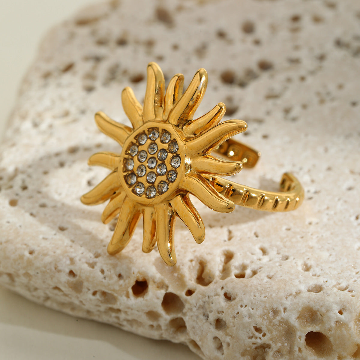 SUNBURST RADIANCE RING