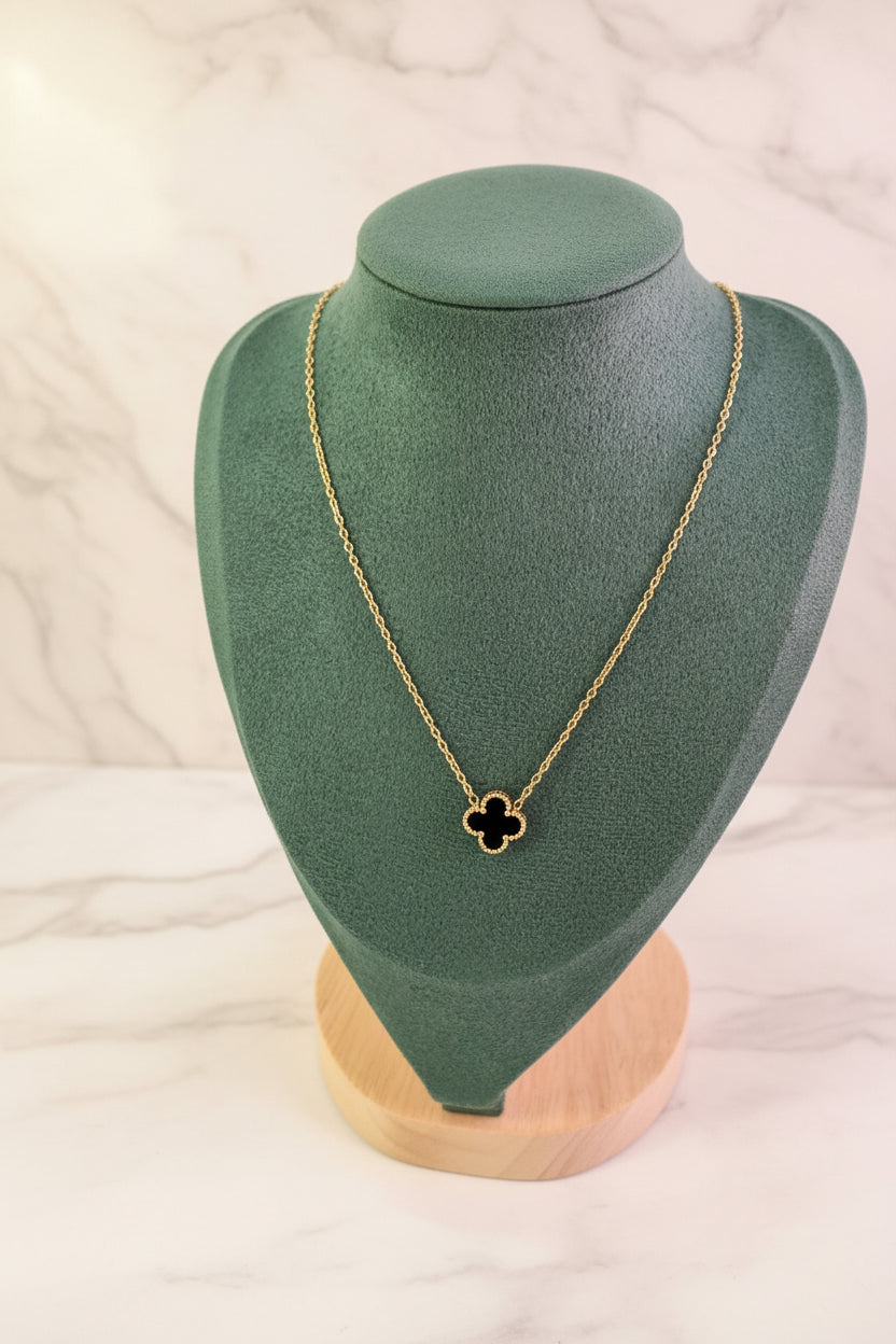 Clover Beauty Necklace