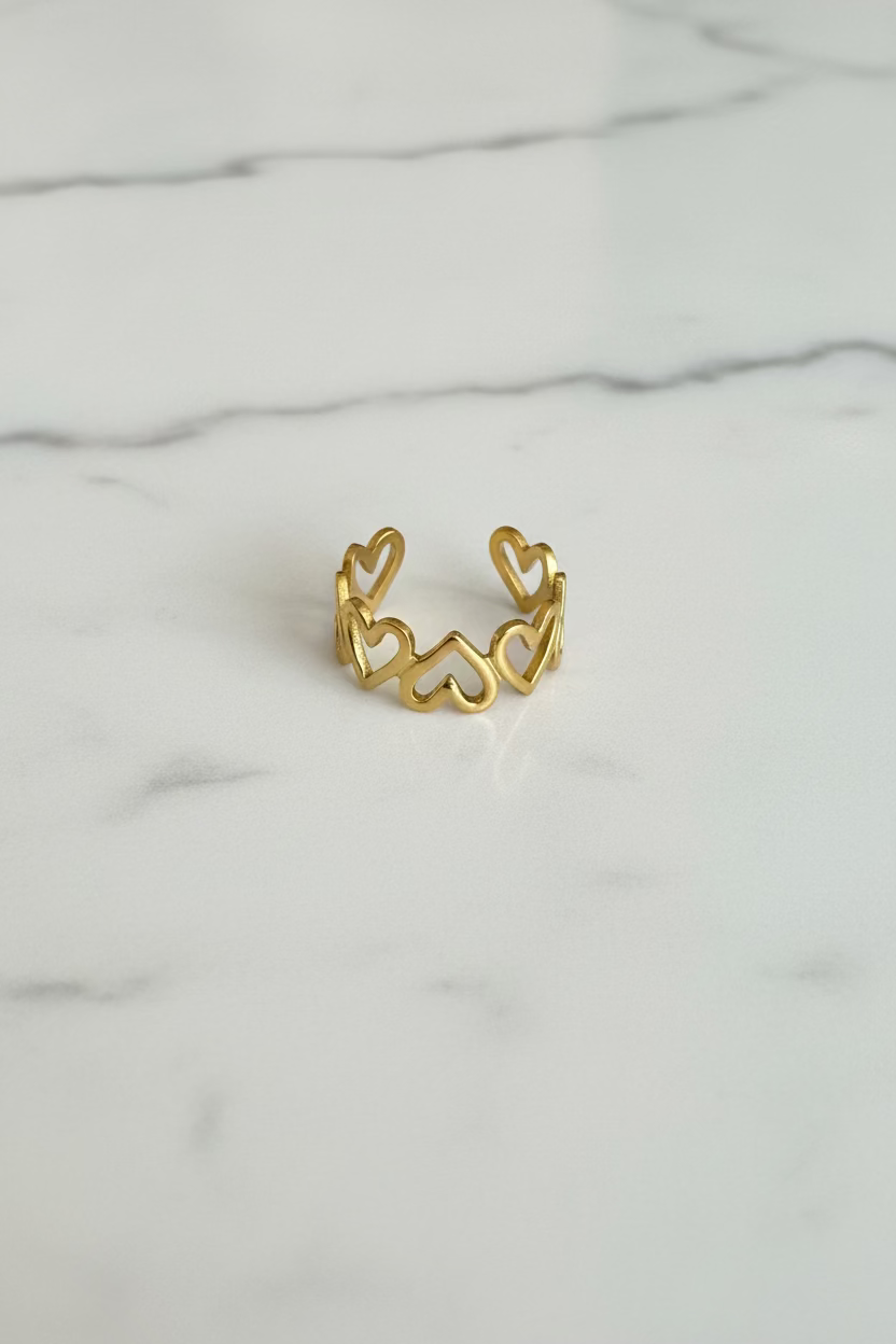 AMORA HEART WRAP RING