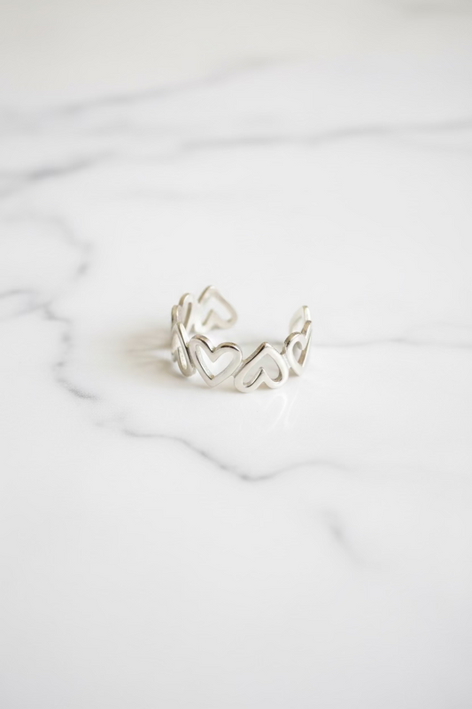 AMORA HEART WRAP RING